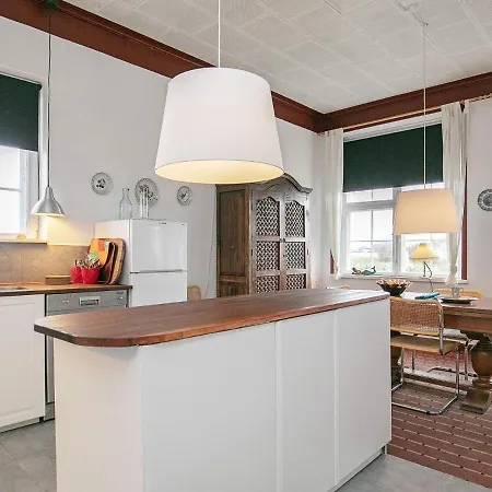 Iii Appartement *